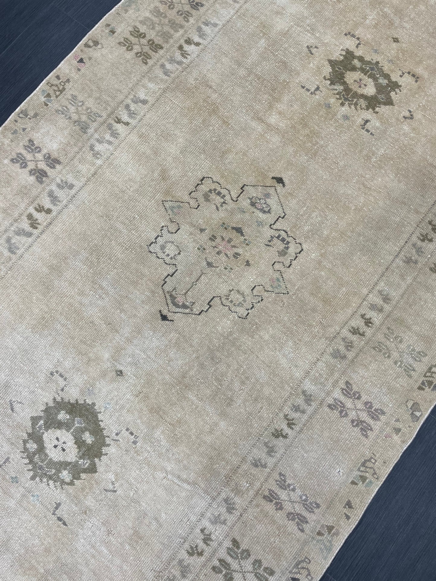 Muted Wool OUSHAK RUG TURKISH 4.8 x 9.4 Rug Muted Persian Rug Vintage Oriental Rug Vintage Handmade Rug Wool Vintage Hand Knotted Rug