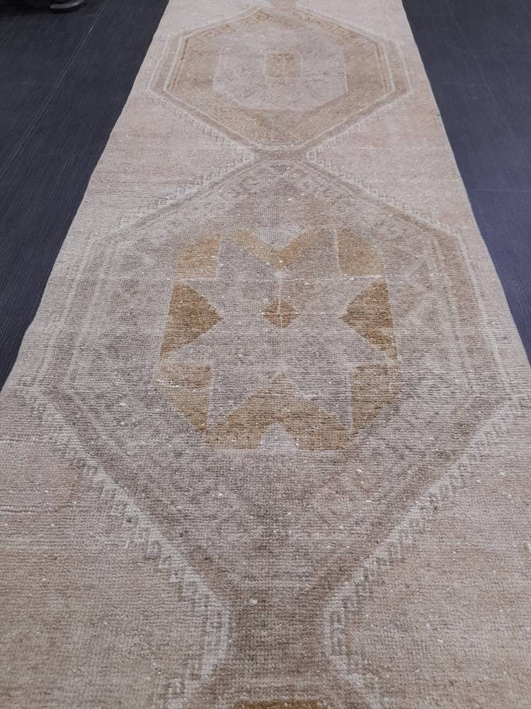 Neutral Vintage Runner Rug 2.6 x 11 Muted Turkish Runner Rug Vintage Runner Rug Hallway Runner Rug Kitchen Runner Rug Hallway Runner Rug
