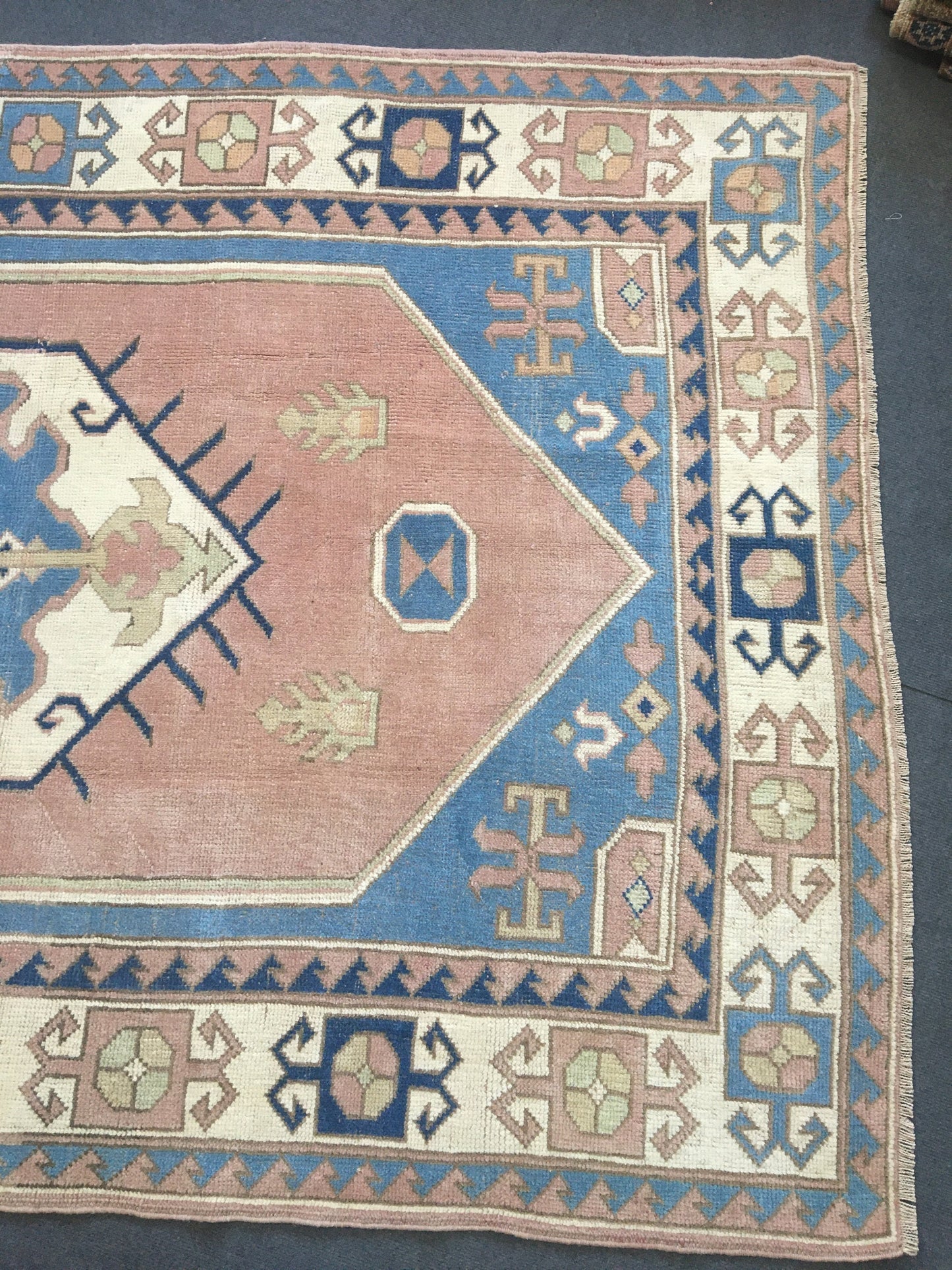 5x8 feet pink muted turkish wool large carpet, handmade vintage wide carpet, oushak bedroom rug, kitchen floor blue rug, laundry etnique rug