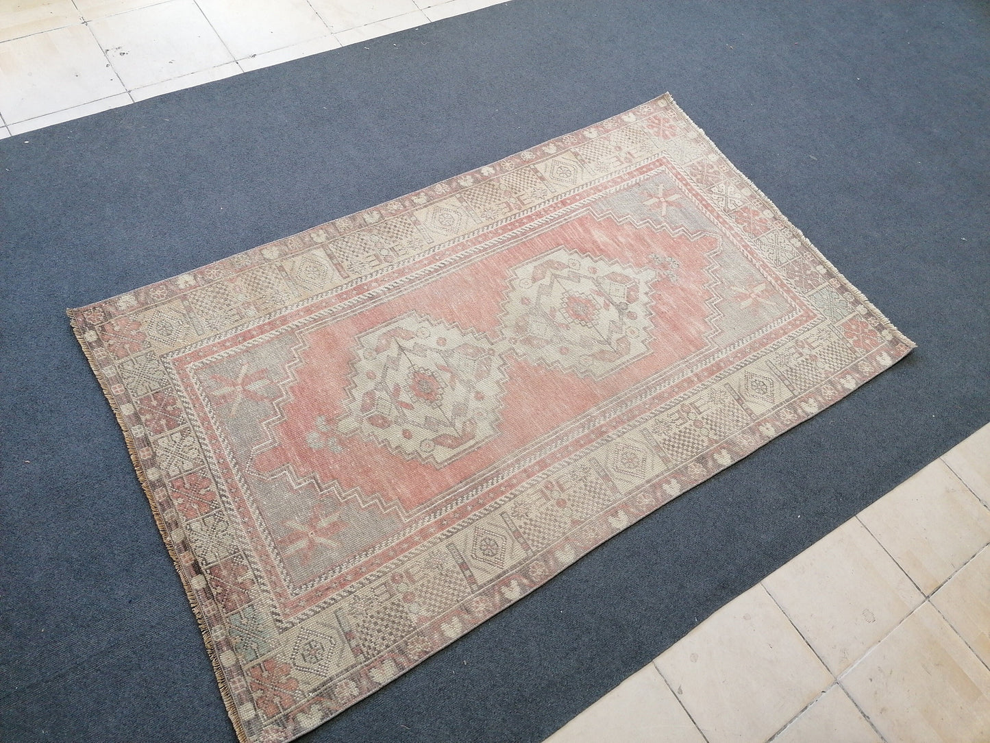 Muted vintage rug 4x6'3 oushak rug hand made rug, area wool rug,