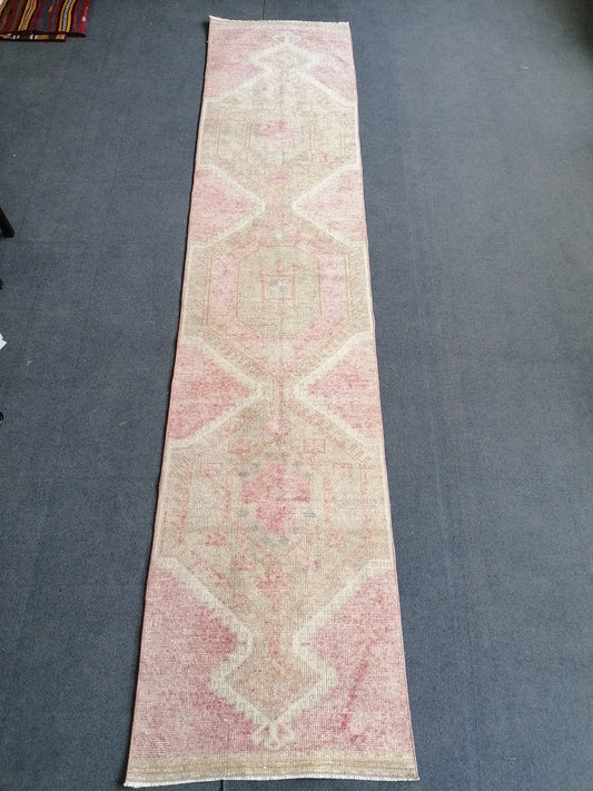 Vintage runner rug,oushak runner rug, 2.6 x 11,anatolian rug