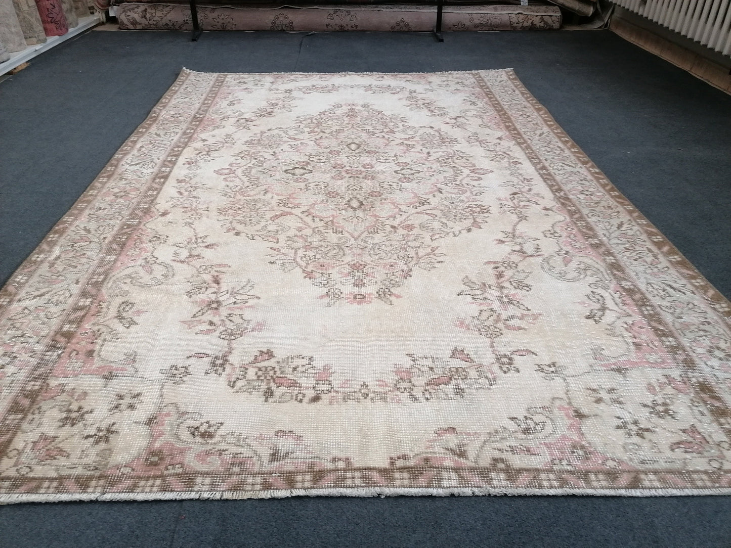 Oushak vintage rug 5'6x7'9 wool rug hand made rug