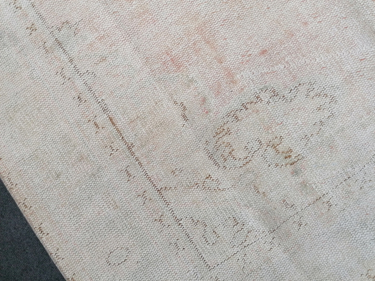 Distressed vintage rug 5'8x9 muted hand made rug, faded antique rug, rustic rug, floral rug turkish rug farmhouse rug,vintage rug, wool rug