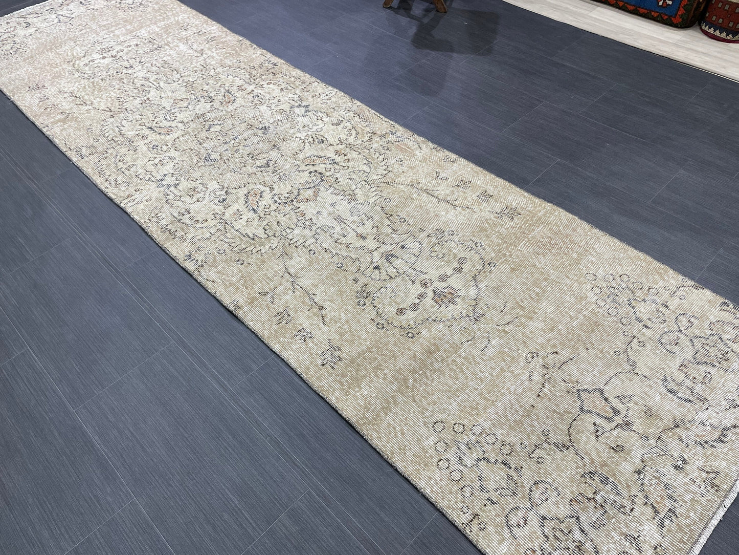 Oushak Runner Rug 2.7 x 10.2 Muted Turkish Runner Rug Vintage Neutral Runner Rug Hallway Natural Runner Rug Kitchen Runner Rug Wool Runner