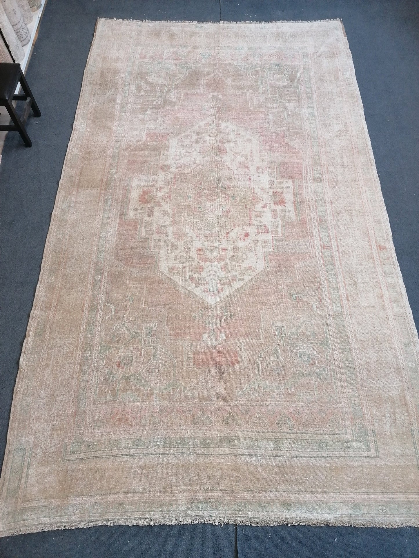 6 x 11 Oushak rug, vintage turkish rug, anatolian vintage rug, vintage rug, handmade rug