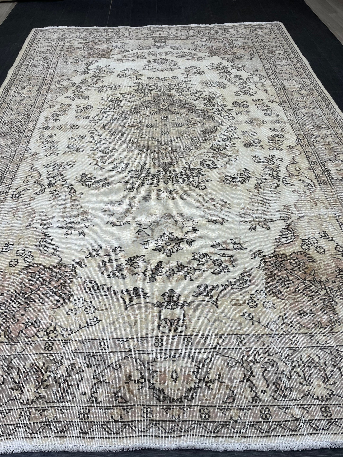 Muted Vintage Rug Neutral 7 x 10.5 Persian Rug Vintage Rug Wool Oushak Rug Neutral Handmade Rug Vintage Turkish Rug Hand Knotted Rug