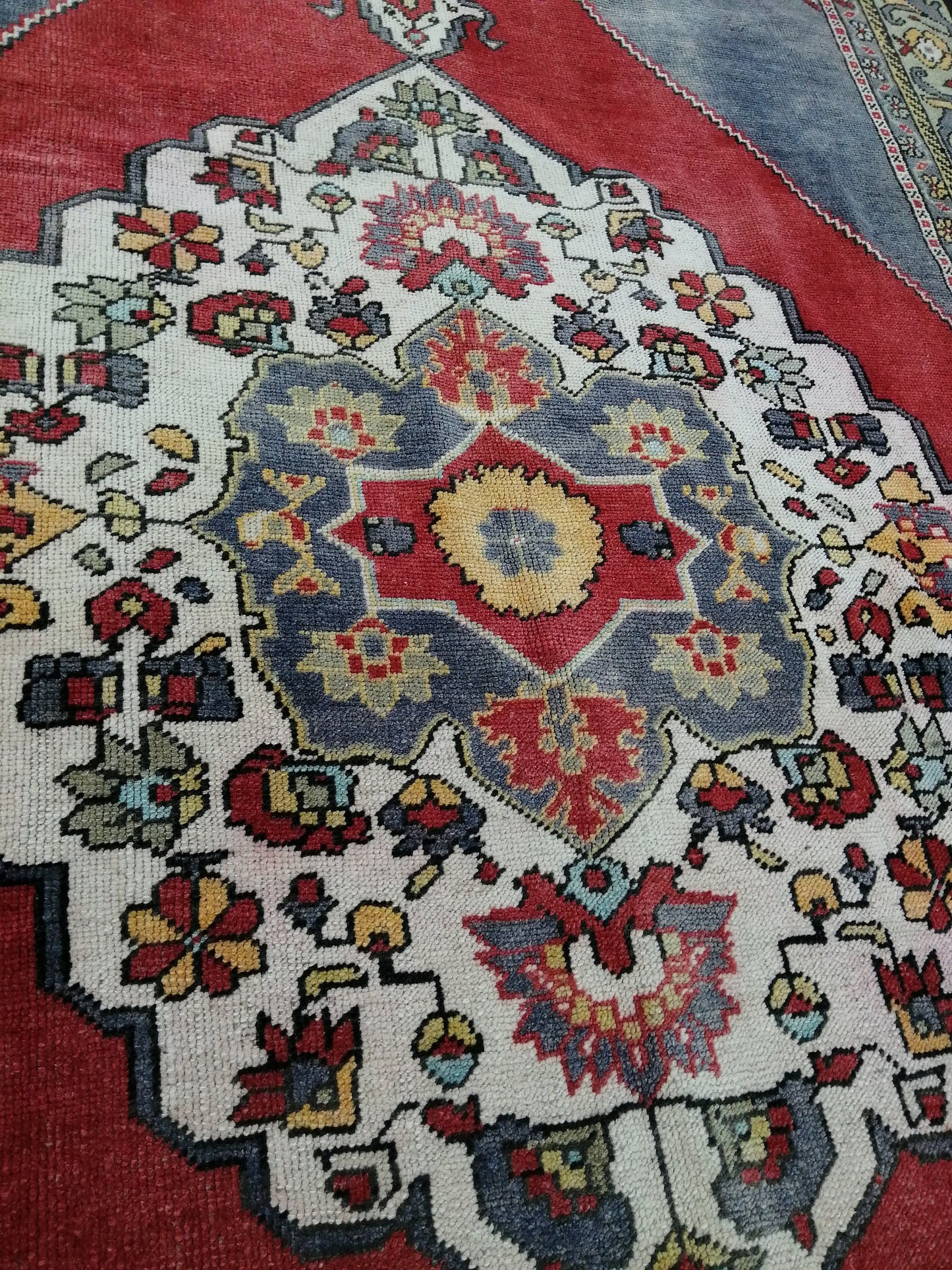Vintage OUSHAK RUG TURKISH 9x5 Oushak Rug Vintage Oushak Runner Rug Vintage Runner Rug Wool Oushak Rug Hand Made Rugs Vintage Rug