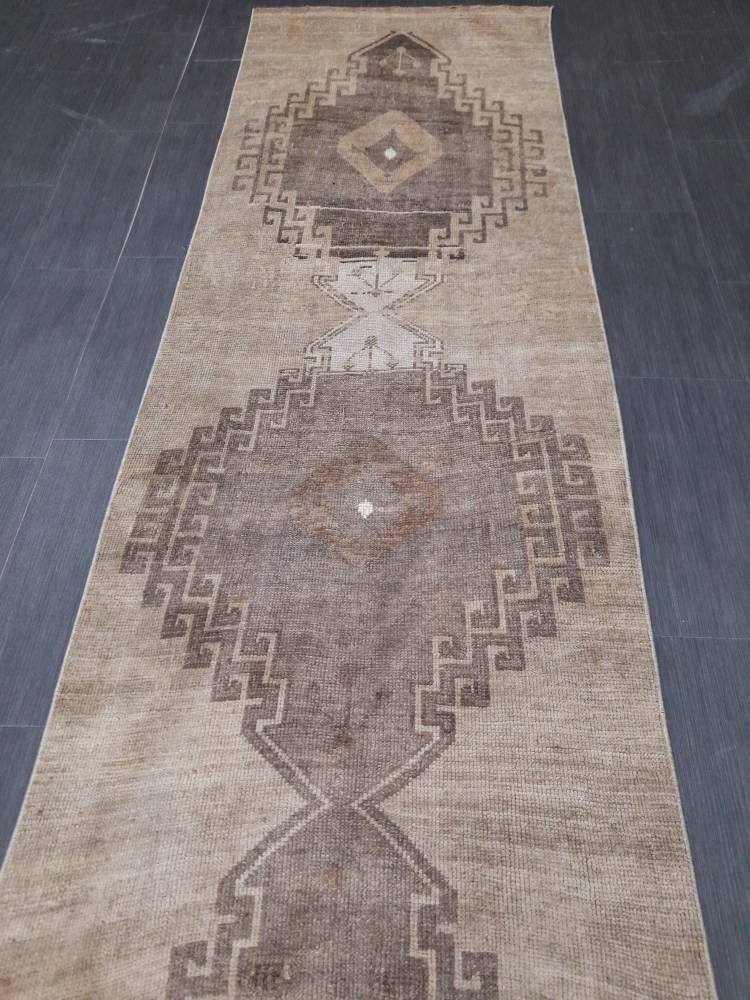 Neutral Vintage Runner Rug 2.7 x 10.3 Brown Vintage Runner Rug Turkish Hallway Runner Kitchen Runner Wool Runner Rug Oushak Runner No Dye