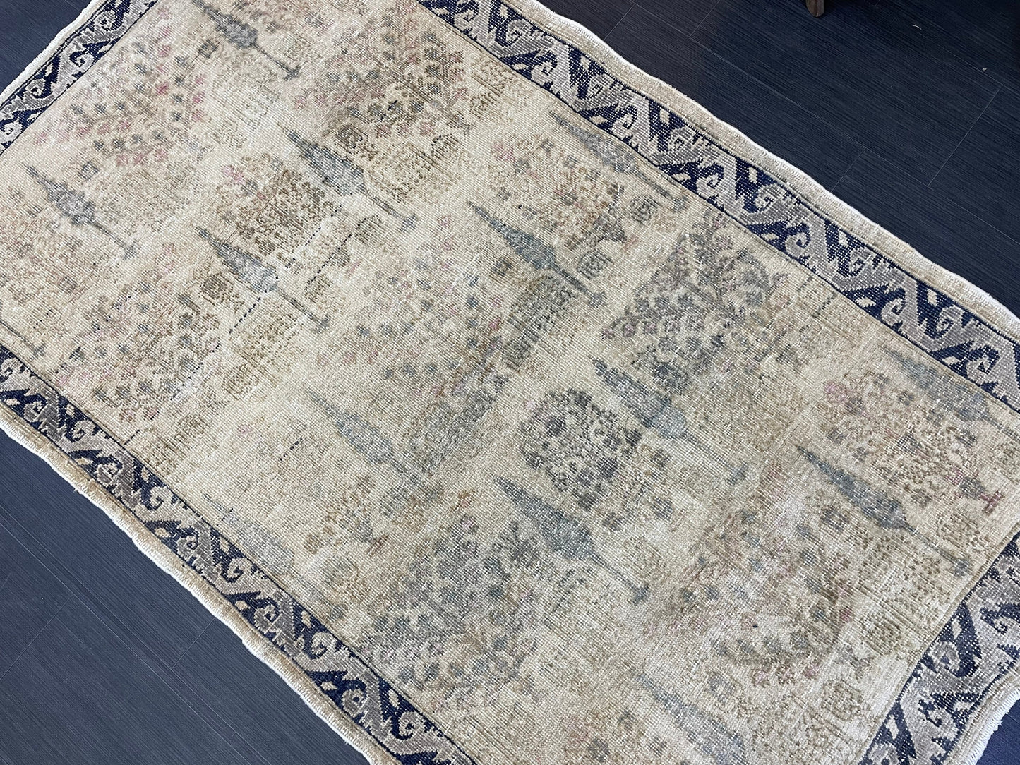 Vintage Rug, Muted Handmade 4 x 6.7 Rug, Natural Wool Oushak Rug Hand Knotted, Vintage Turkish Rug Living Room Rug