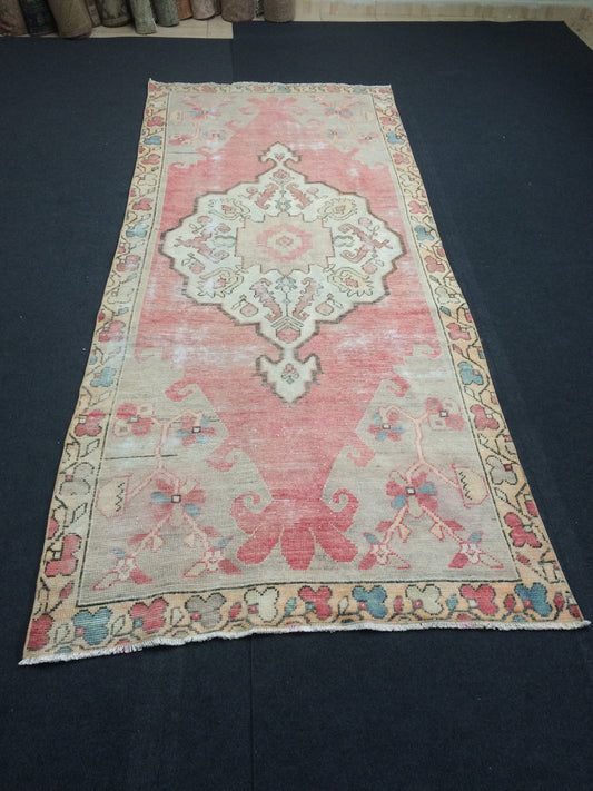 Vintage Pink rug, Vintage Turkish Rug, Oushak Rug, Hand woven Rug, Bohemian Rug , Oriental Rug, Muted Vintage rug,