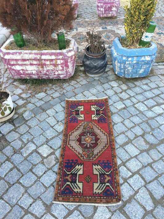 Vintage SMALL AREA TURKISH Rug,Bohemian Rug,Turkish Rug,Antique Rug,Oushak antique Rug,Hand woven Rug,Weaving Rug,Ethnic Rug,Kitchen Rug