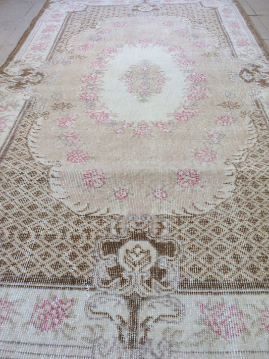 Vintage Rugs, Eclectic Rug, Shabbychic Rug, Rustic Rug, Vintage Rug Runner, Vintage Turkish Rug, Farmhouse Rug, Vintage Rug,Vintage 7x4 rugs
