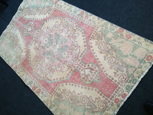 Turkish Rug Vintage Rug Pastel colors Oushak Rug Hand Made Oushak Rug Distressed Colors Rug Earth Tones Rug Low Wool Pile Rug Rustic Rug