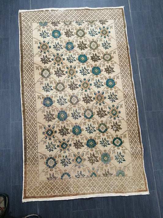 5.9 x 3.3 Floral OUSHAK RUG TURKISH Oushak Rug Vintage Oushak Runner Rug Vintage Runner Rug Wool Oushak Rug Hand Made Rugs Vintage Rug