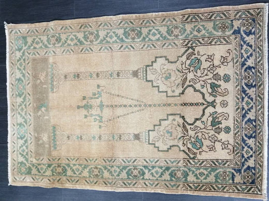 Muted Vintage living room rug , Muted 4.9 x 3.3 Rug,pastel rugs, Turkish Rugs, Vintage Rug, Muted Color Rug, Hand Crafted Rug