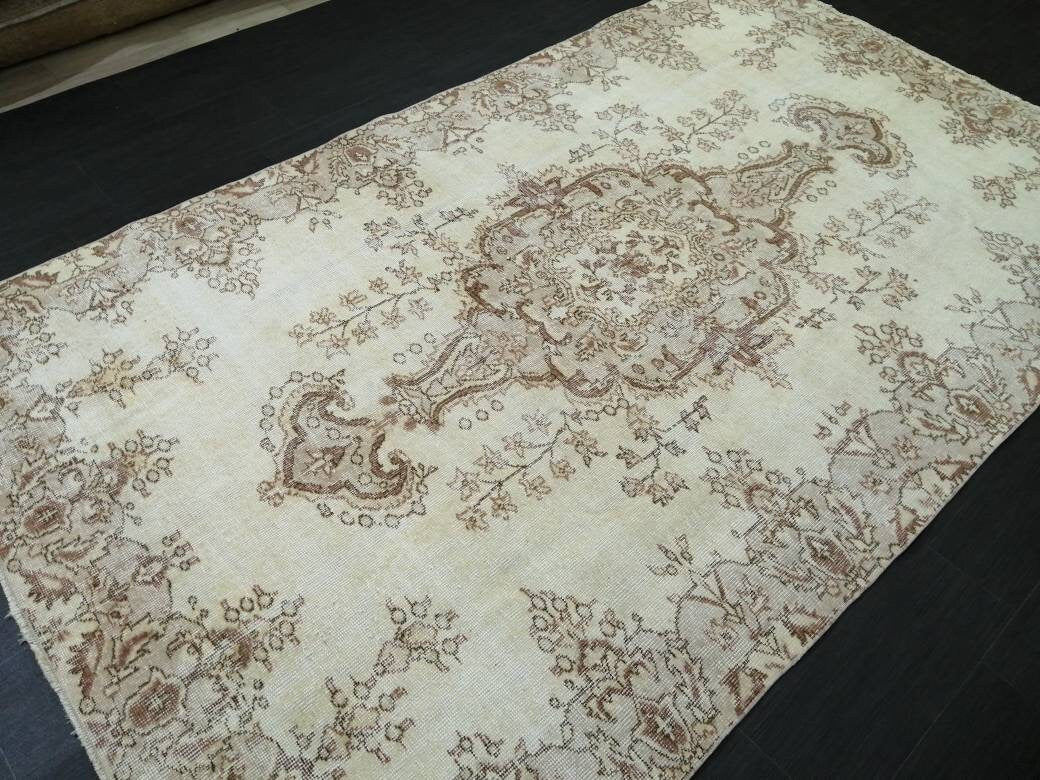 Neutral Vintage Turkish Rug 5.3 x 8.9 Neutral Vintage Persian Rug Muted Vintage Rug Wool Oushak Rug Hand Made Rugs Vintage Turkish