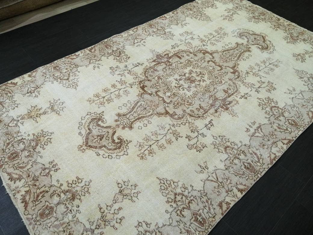 Neutral Vintage Turkish Rug 5.3 x 8.9 Neutral Vintage Persian Rug Muted Vintage Rug Wool Oushak Rug Hand Made Rugs Vintage Turkish