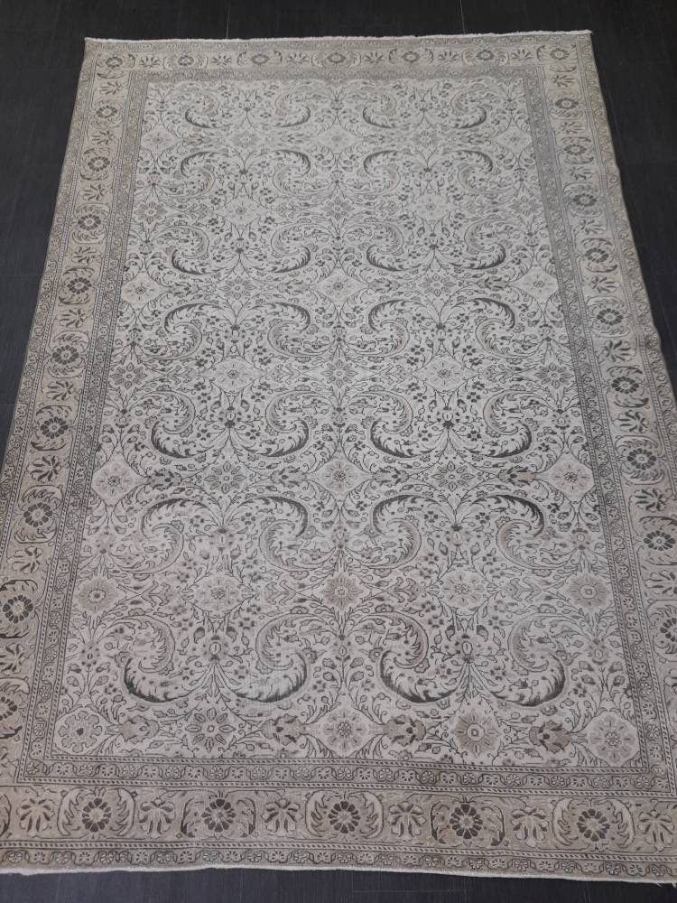 MUTED TURKISH RUG 6.5 x 9.4 Neutral Oushak Rug Vintage Oushak Rug Vintage Rug Wool Hand Made Rug Neutral Persian Rug Vintage Oriental Rug