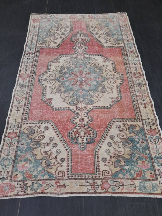 Hand Knotted Rug 4.4 x 7.3 Vintage Rug Red Turkish Rug, Farmhouse Rug, Handmade Vintage Oriental Rug, Wool Hand Knotted rug
