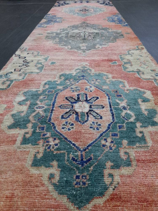 Vintage Runner Rug 2.9 x 11 Hallway Runner Kitchen Runner Rug Bold Colors Staircase Runner Rug Muted Oushak Rug XĹ Turkish Runner