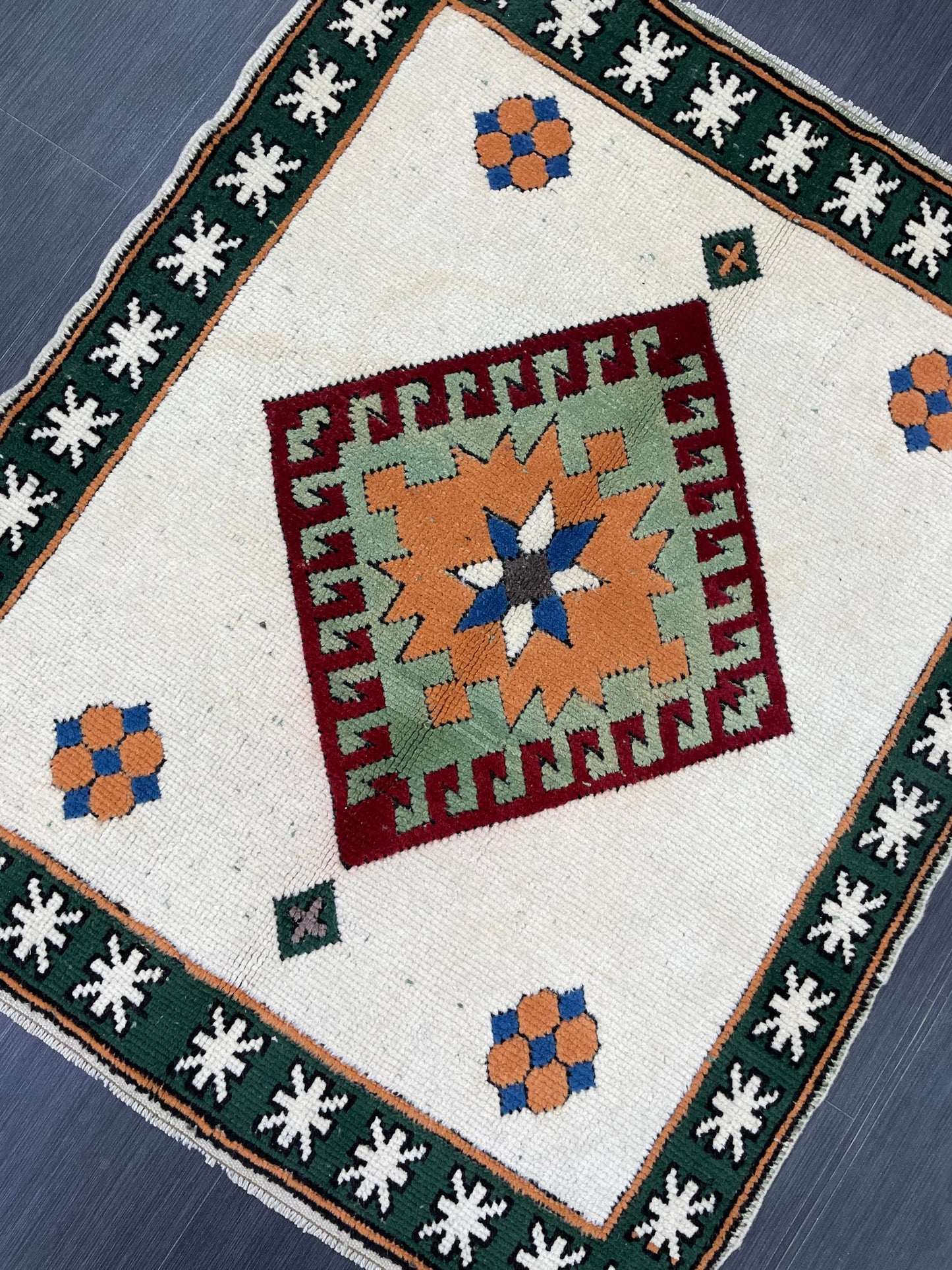 Muted Persian Rug 3.5 x 4.2 Wool Rug, Oushak Rug, Rustic Rug, Bohemian Rug, Farmhouse Rug, Vintage Persian Rug