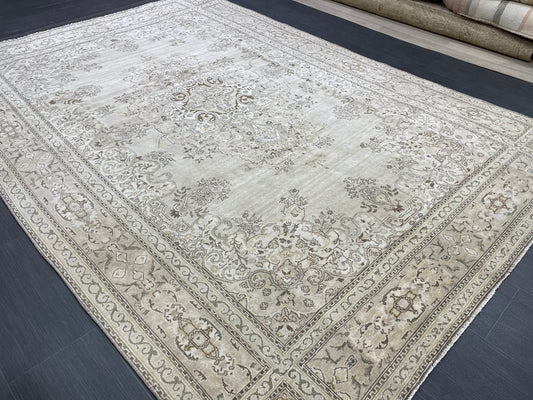 MUTED Rug Vintage 6.7 x 9.6 Handmade Rug, Oushak Rug Natural Rustic Rug ORIENTAL Rug Turkish Rug Neutral Rug Vintage Neutral Persian rug