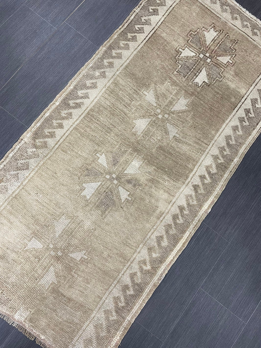 Vintage Runner Rug Muted Turkish Runner Rug 2.7 x 6 Handmade Runner Neutral Hallway Runner Kitchen Runner Rug Wool Antique Runner Rug