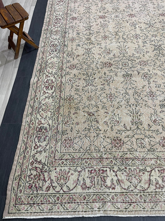 Large Floral 8.2 x 11.4 Rug OUSHAK RUG Distressed Rug 8x12 Vintage Handmade Rugs Hand Knotted Turkish Rug Soft Pink Rose Pink Light Pink
