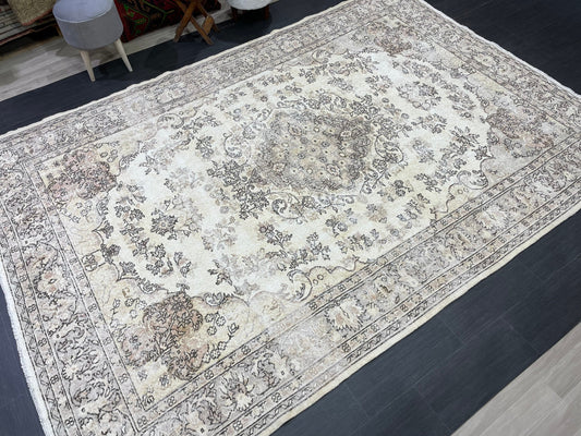Muted Vintage Rug Neutral 7 x 10.5 Persian Rug Vintage Rug Wool Oushak Rug Neutral Handmade Rug Vintage Turkish Rug Hand Knotted Rug