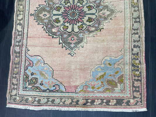 Antique Rug, Vintage 3.8 x 6.8 Rug, Turkish Wool Rug, Oushak Rug, Hand Knotted Rug, Persian Rug, Handmade Rug