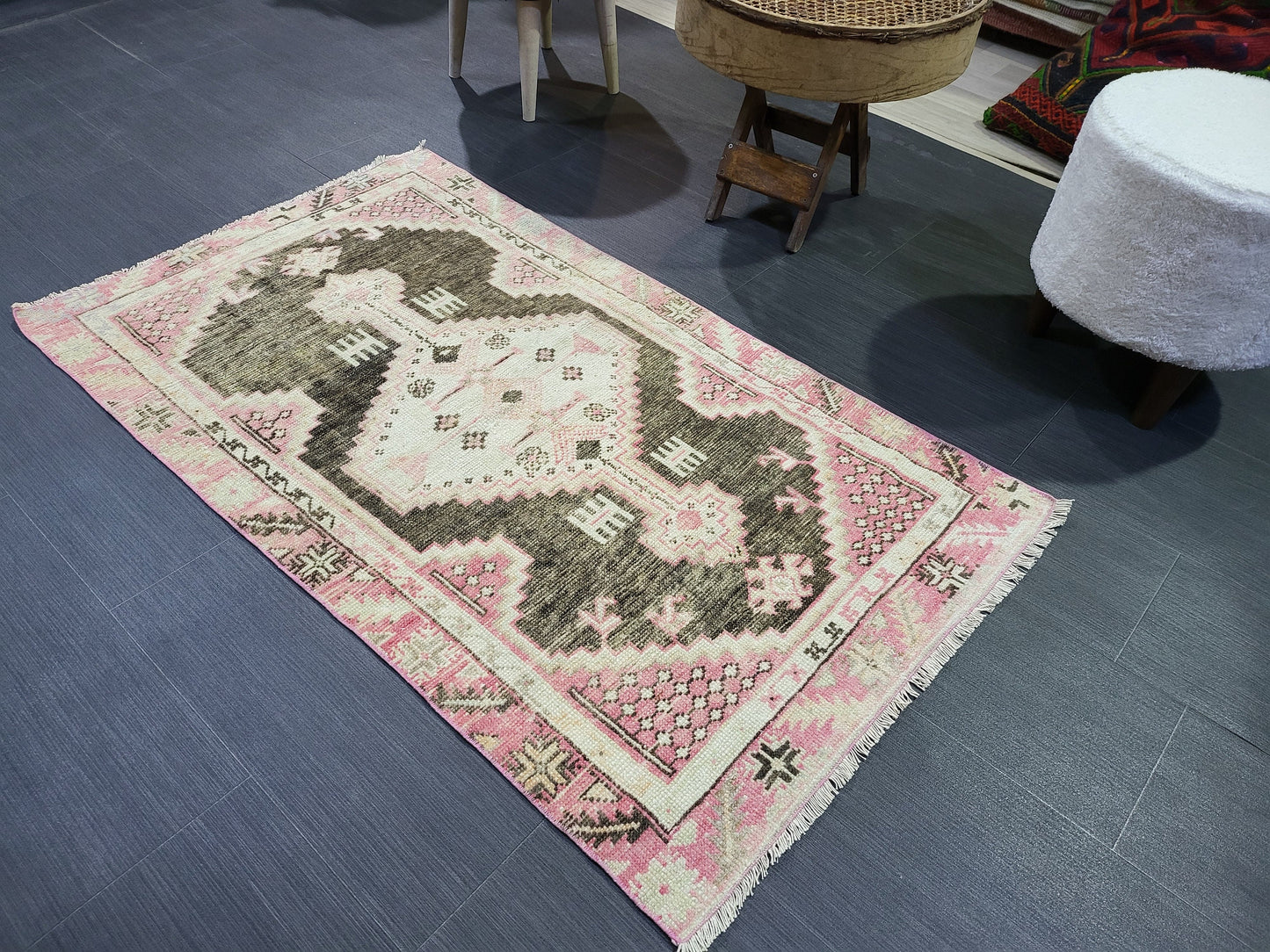 Hand Knotted Rug, Handmade Rug, Oushak 2.5 x 4 Rug, Natural Wool Rug, Oriental Rug , Turkish Rug, Farmhouse Rug, Vintage Persian rug