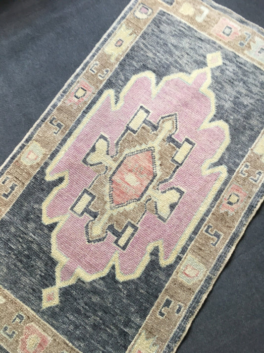 3x5 feet purple handmade bedroom medium size rug, vintage muted color kitchen floor rug, middle bathroom area rug, dark blue wool oushak rug