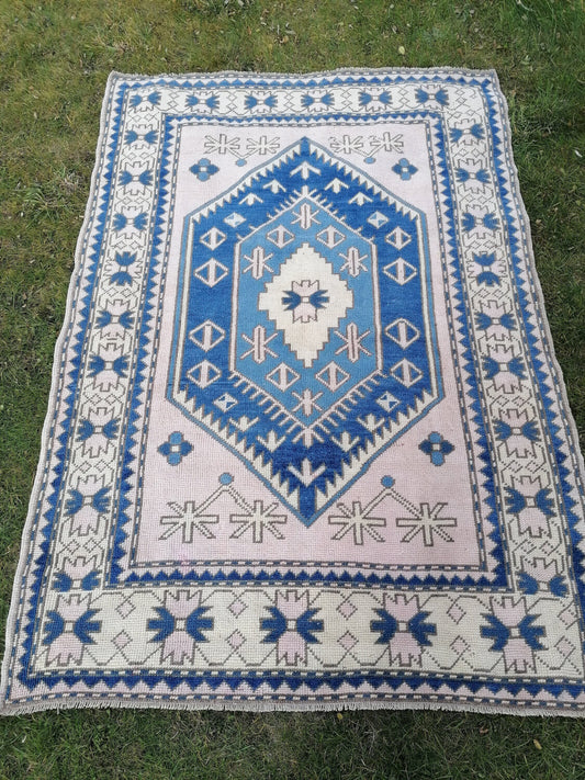 4.9 x 6.10 Turkish rug, vintage turkish blue color rug, faded oushak rug,