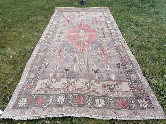 4x8 feet living room area rug, persian motif kitchen floor rug, medium size muted vintage rug, handmade wool lounge rug, hallway etnique rug