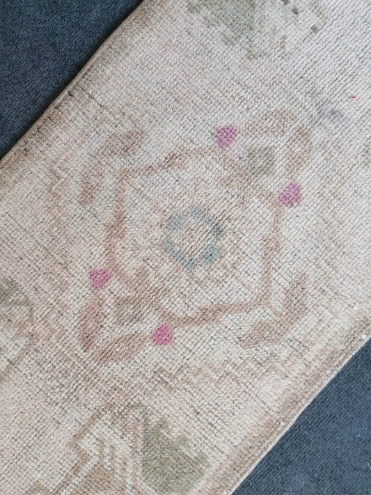 Small turkish rug, vintage rug, vintage oushak rug, unique hand made rug kitchen rug bohemian rug traditional turkish decor 3'x 1'6" feet