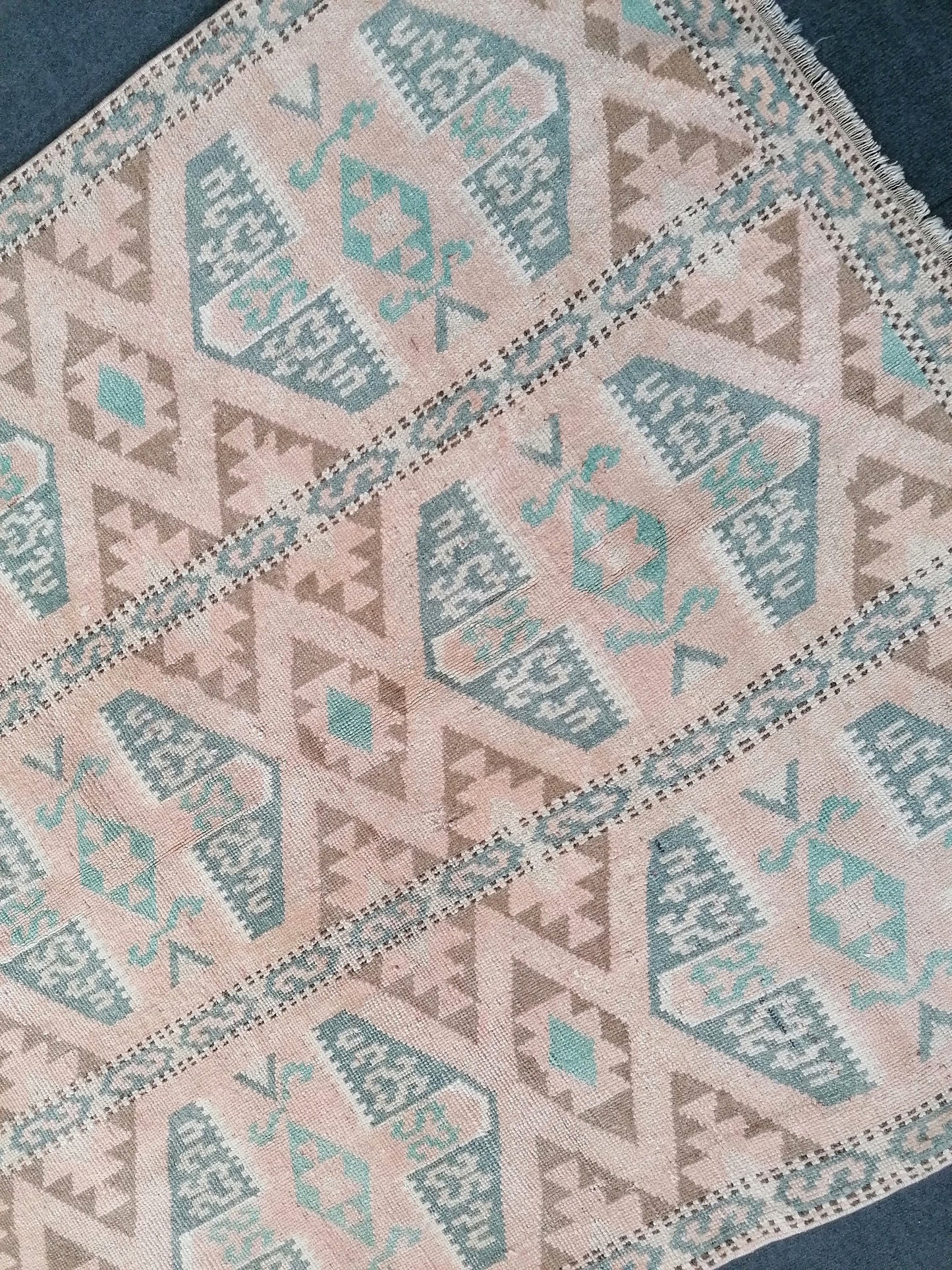 4.10 x 7 turkish wool rug, vintage green dollar rug, vintage oushak runner rug,