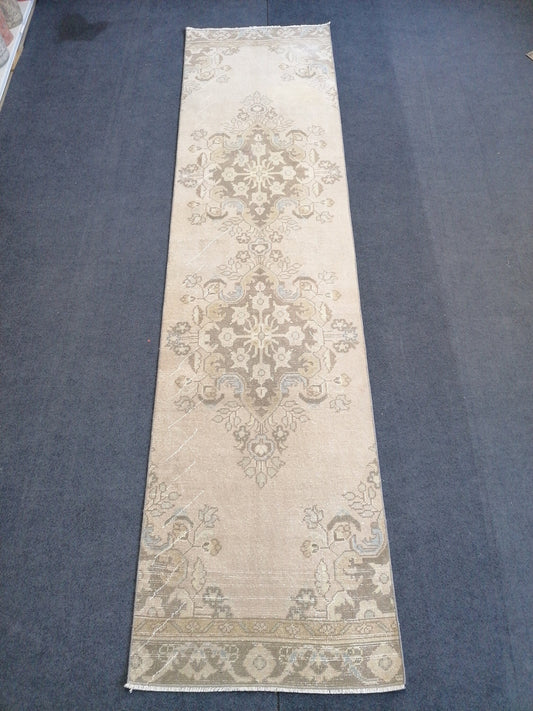 2.8 x 10.5 oushak runner rug , turkish runner rug, vintage turkish runner rug,