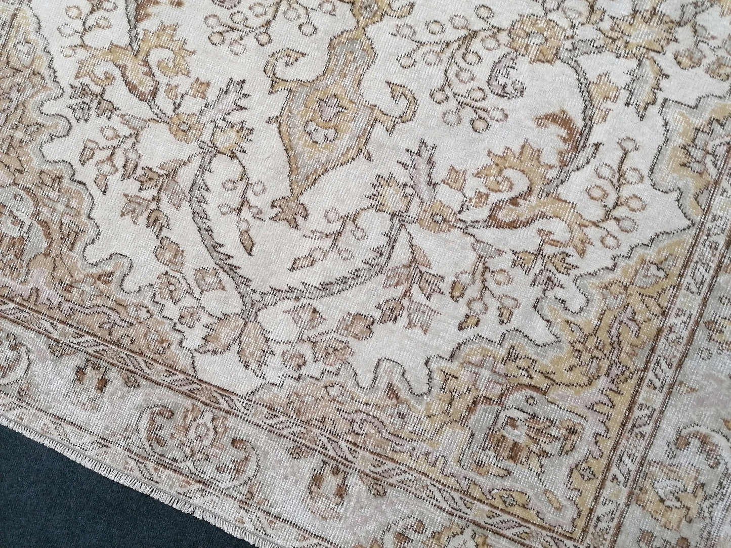 Neutral oushak wool rug 5.2 x 8.4 muted handmade rug, oushak rug, rustic rug, turkish rug,