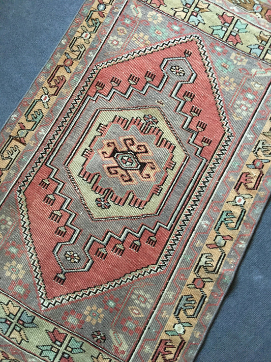 3x5 feet handmade vintage medium size turkish rug, oushak living room floor rug, hallway area grey rug, bedroom rug, bathroom wool red rugs