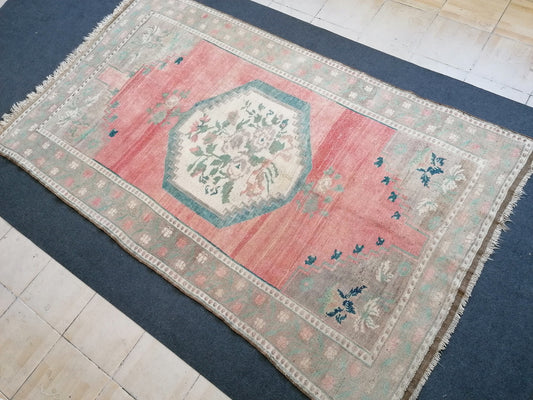 5.4 x 8.8 vintage turkish rug, pastel oushak rug, vintage hand made