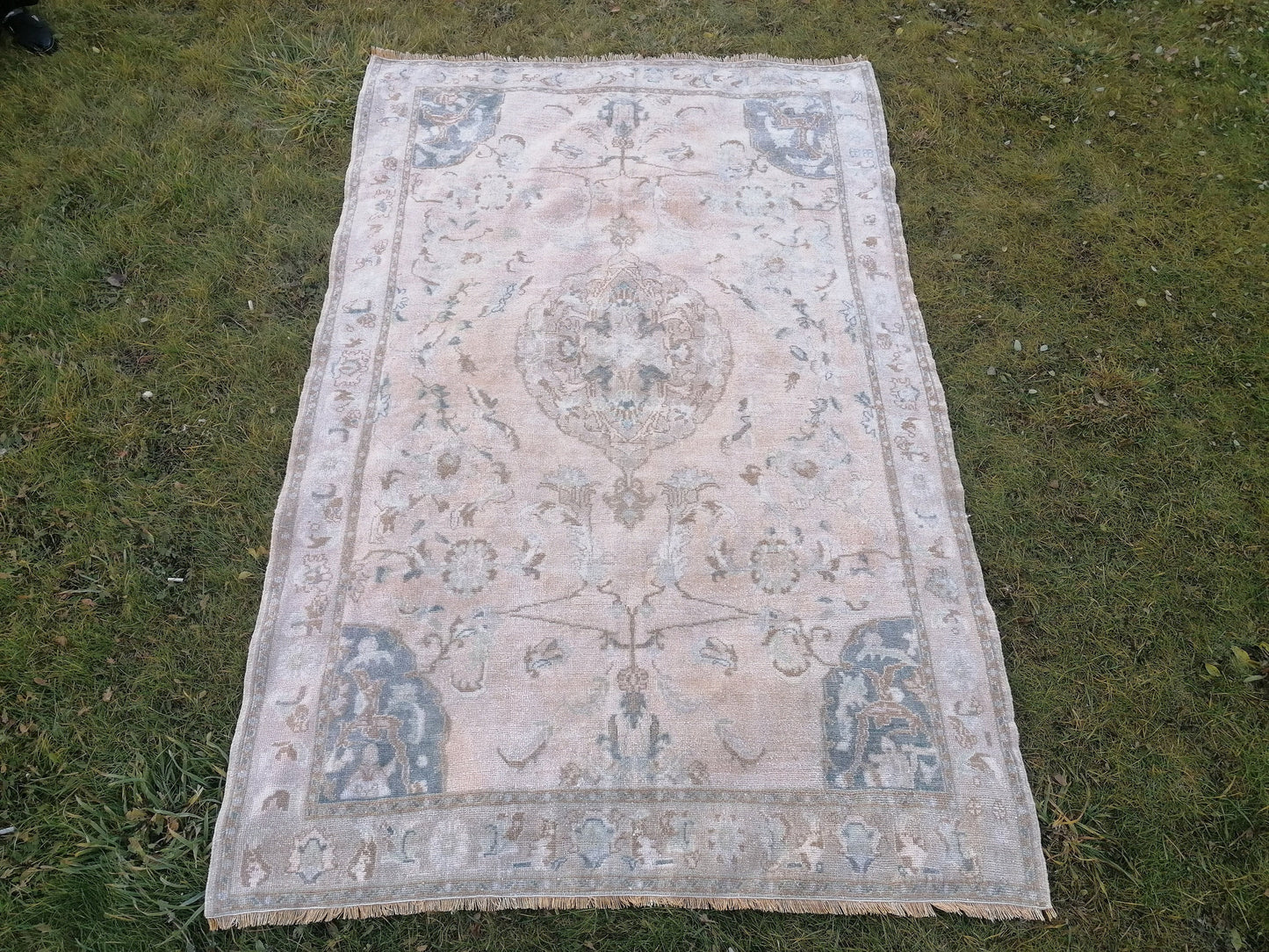 Muted turkish rug 8.2 x 5.4 pastel turkish rug, vintage turkish rug, oushak vintage rug, vintage anatolian handmade rug