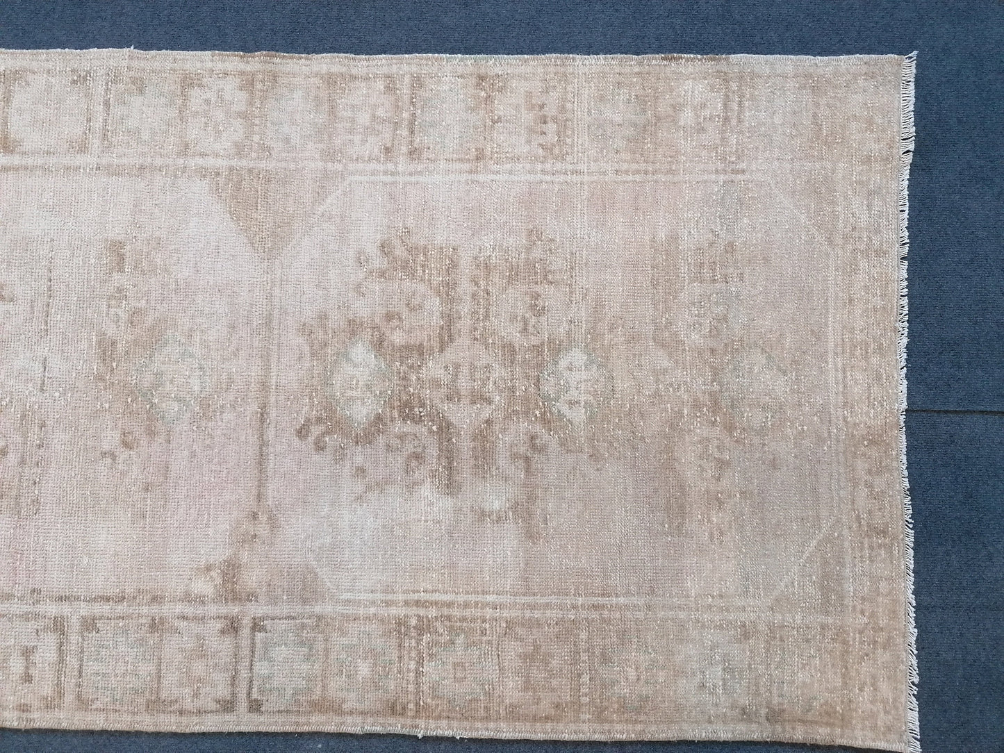 3.2 x 9.2 Neutral vintage rug, oushak rug, hallway handmade rug