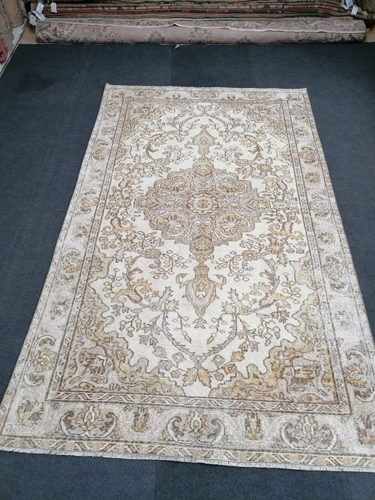 Neutral oushak wool rug 5.2 x 8.4 muted handmade rug, oushak rug, rustic rug, turkish rug,