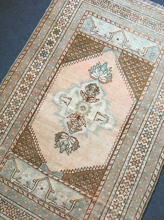 3.5 x 5 feet handmade natural wool brown pink rug, Turkish rug