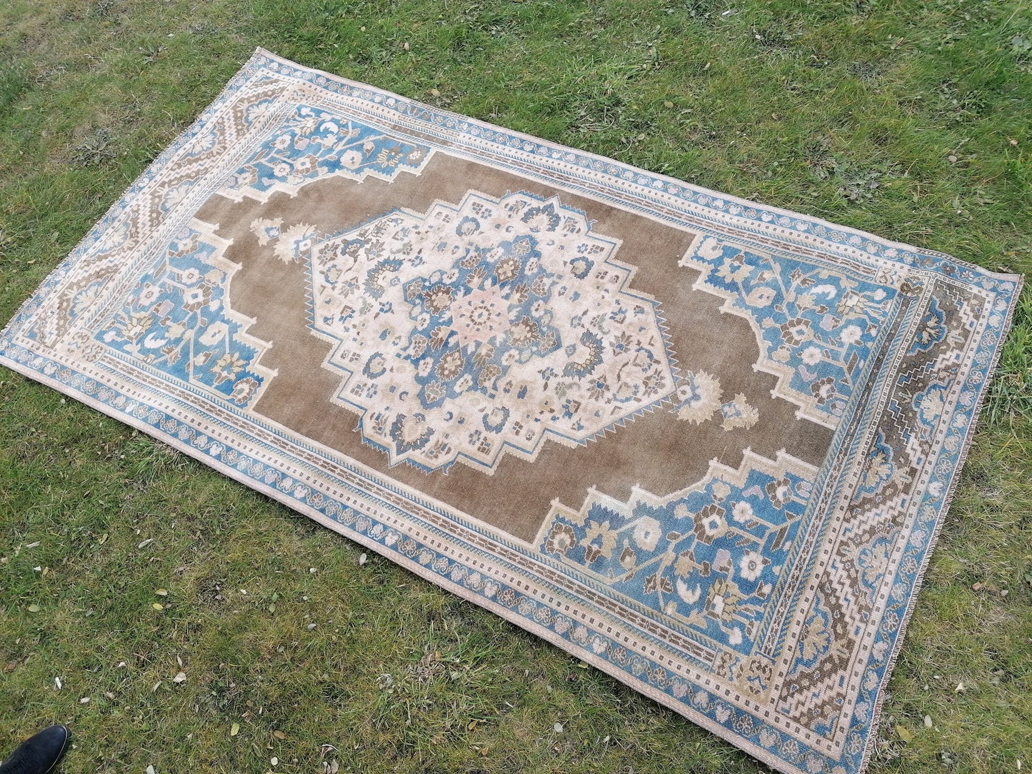 Vintage turkish rug 4.9 x 8.8 blue anatolian wool rug, are oushak rug,
