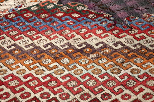Understanding Turkish Rug Provenance: What to Look For