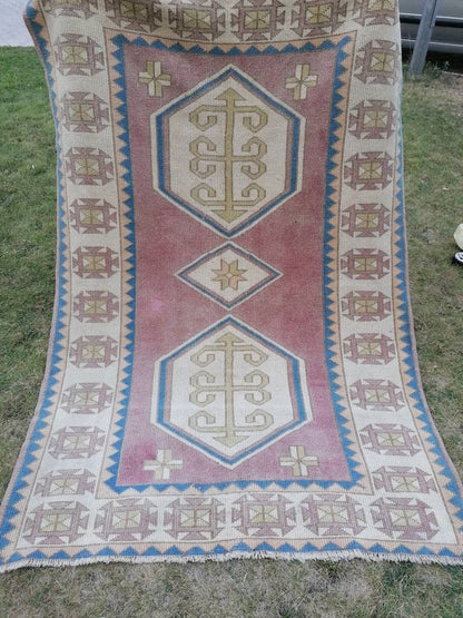 Turkish wool rug, vintage hand made rug, oushak pink rug 4'4x6'3 living room rug, area rug