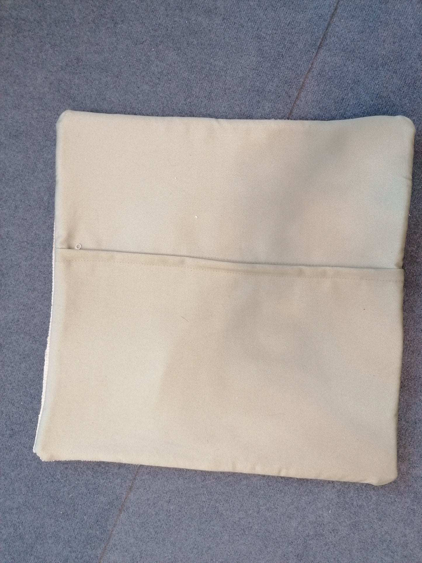 Faded turkish pillow hand made rug, vintage smalls rug, anatalion pillows rug, old pillows team