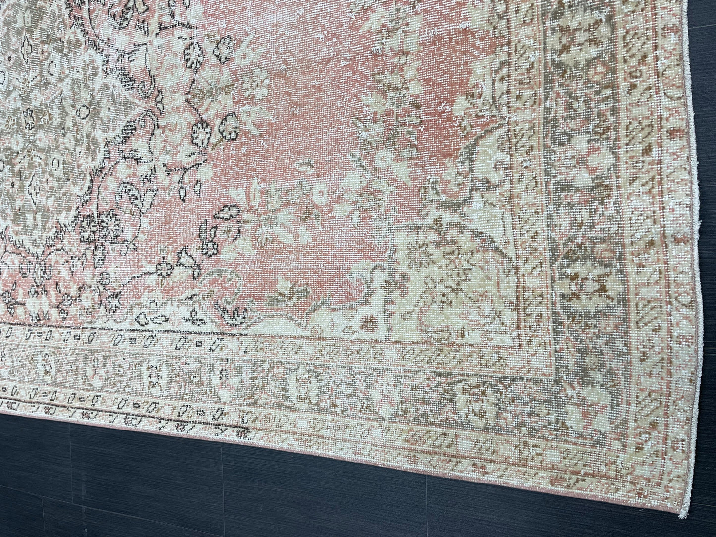 Floral Vintage RUG Antique TURKISH Rug Vintage Distressed 5.4 x 10 Rug Wool Oushak Rug Hand Made Vintage Rug Pink Persian Rug