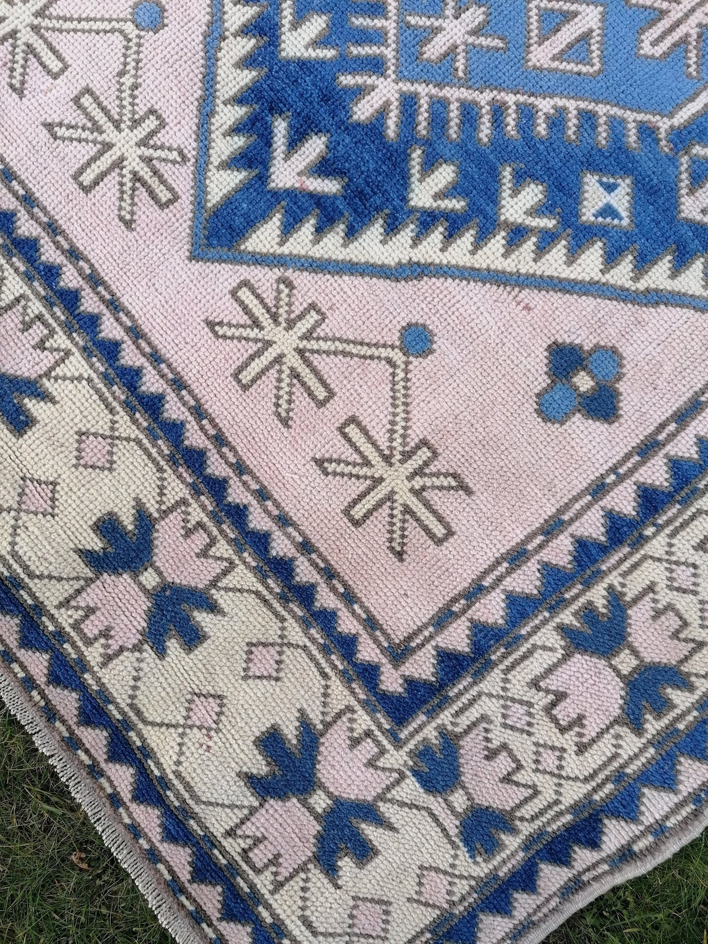 4.9 x 6.10 Turkish rug, vintage turkish soft color rug, oushak rug